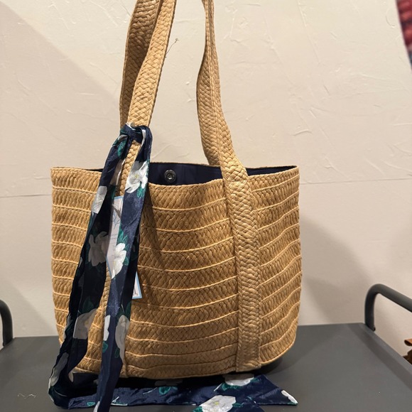 Draper James Handbags - Draper James Everyday Straw Tote Bag Floral Scarf Accent‎ Beach Summer
